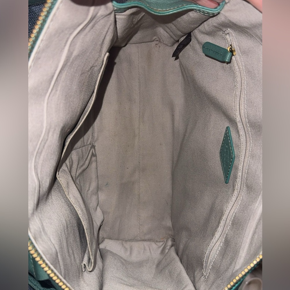 FOSSIL TRINITY SATCHEL - Picture 4 of 4